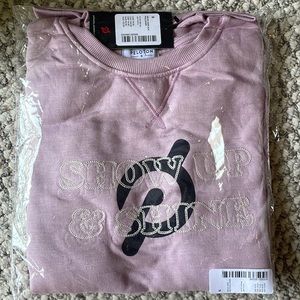 Peloton sweatshirt Never worn in package